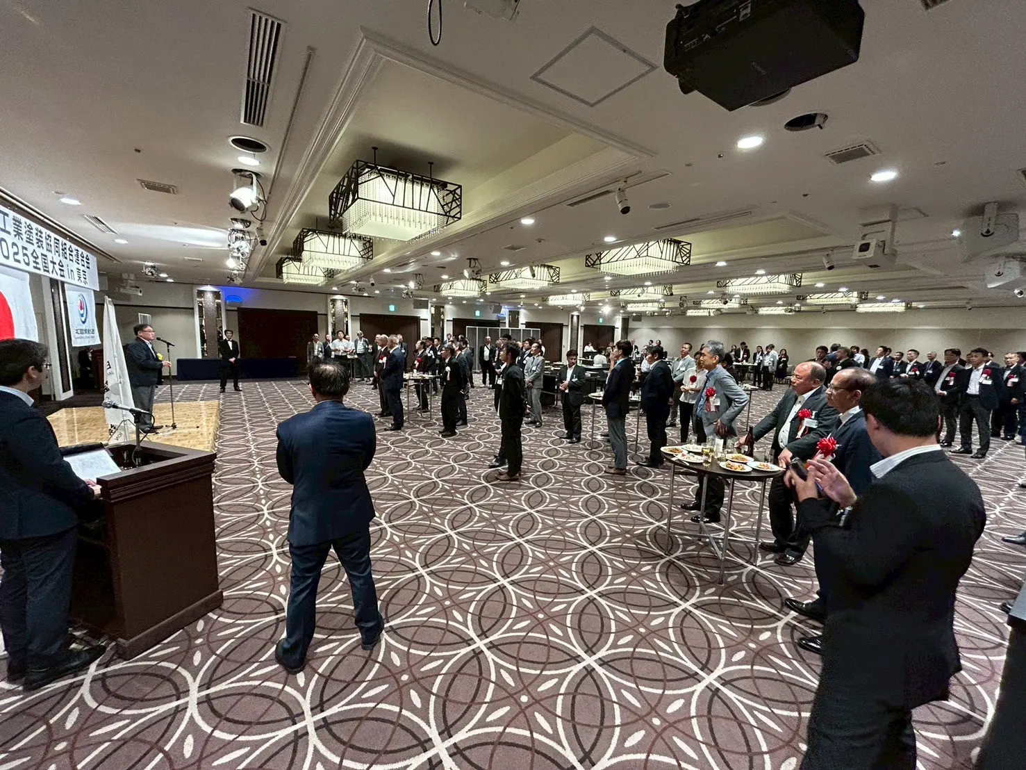 立食パーティー終了の様子